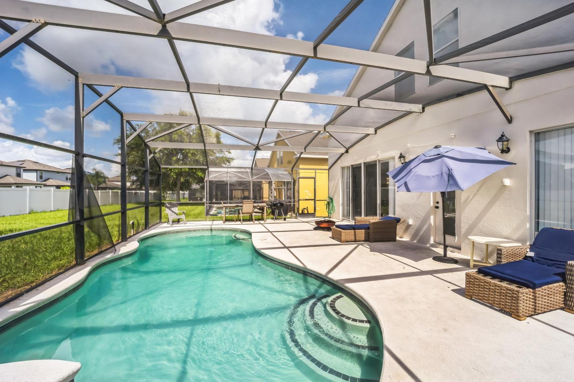 Elegant 5br With Private Pool *